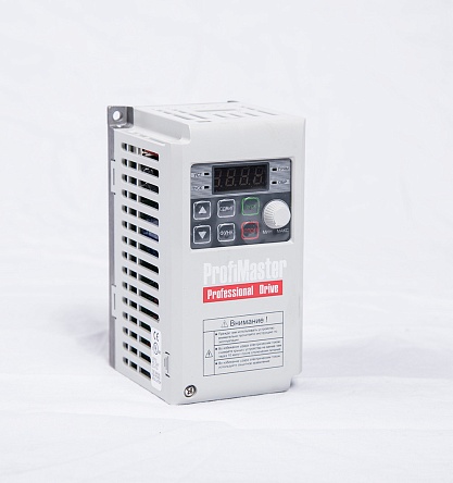 Преобразователь частоты PM-E520-0,1K-RUS (0,1 кВт)